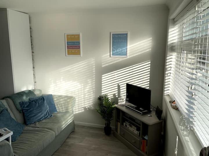 Self-Catering Studio In Beautiful Charmouth Exterior foto